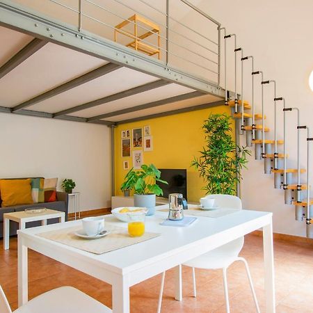 Апартаменты Altido Colorful Studio For 4 Near Leaning Tower With Parking Пиза Экстерьер фото