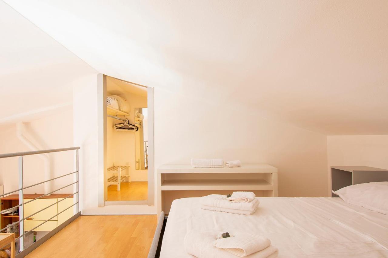 Апартаменты Altido Colorful Studio For 4 Near Leaning Tower With Parking Пиза Экстерьер фото
